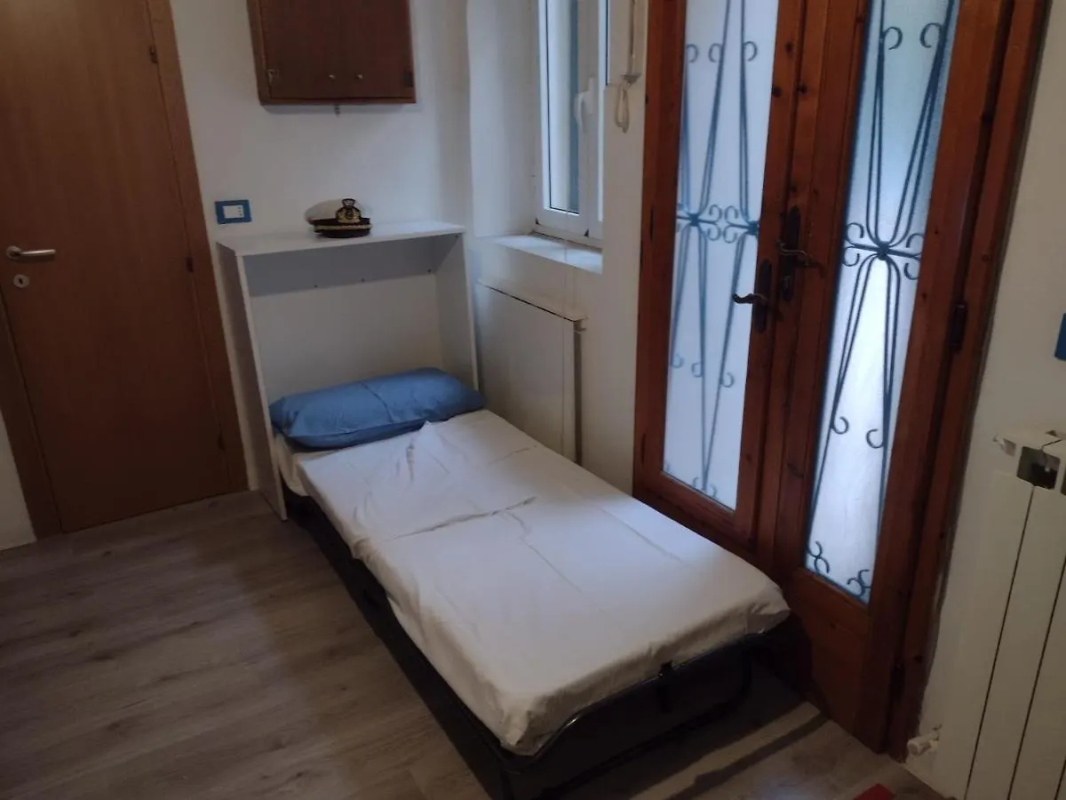 Apartmán La Cala Del Nostromo A Due Passi Dal Piazza Bovio E Dal Mare Piombino 0*,  Itálie